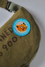 Load image into Gallery viewer, Seabag Crescent Bag