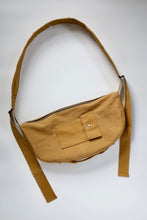 Load image into Gallery viewer, Seabag Crescent Bag